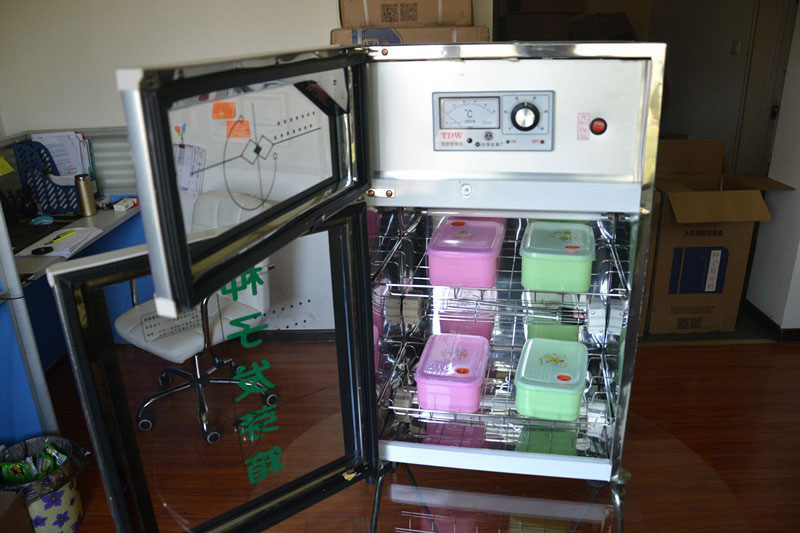 牡丹發(fā)芽難？試試種子發(fā)芽箱！